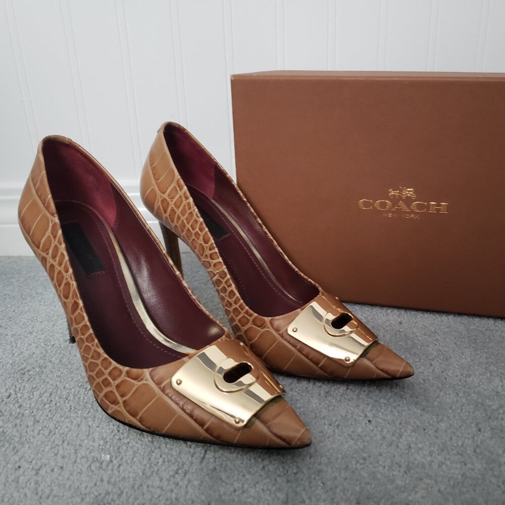Coach Crocodile Cognac Pumps